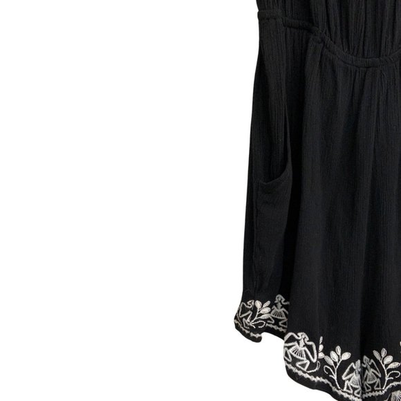 Cold Shoulder Strapless Romper - Picture 4 of 6